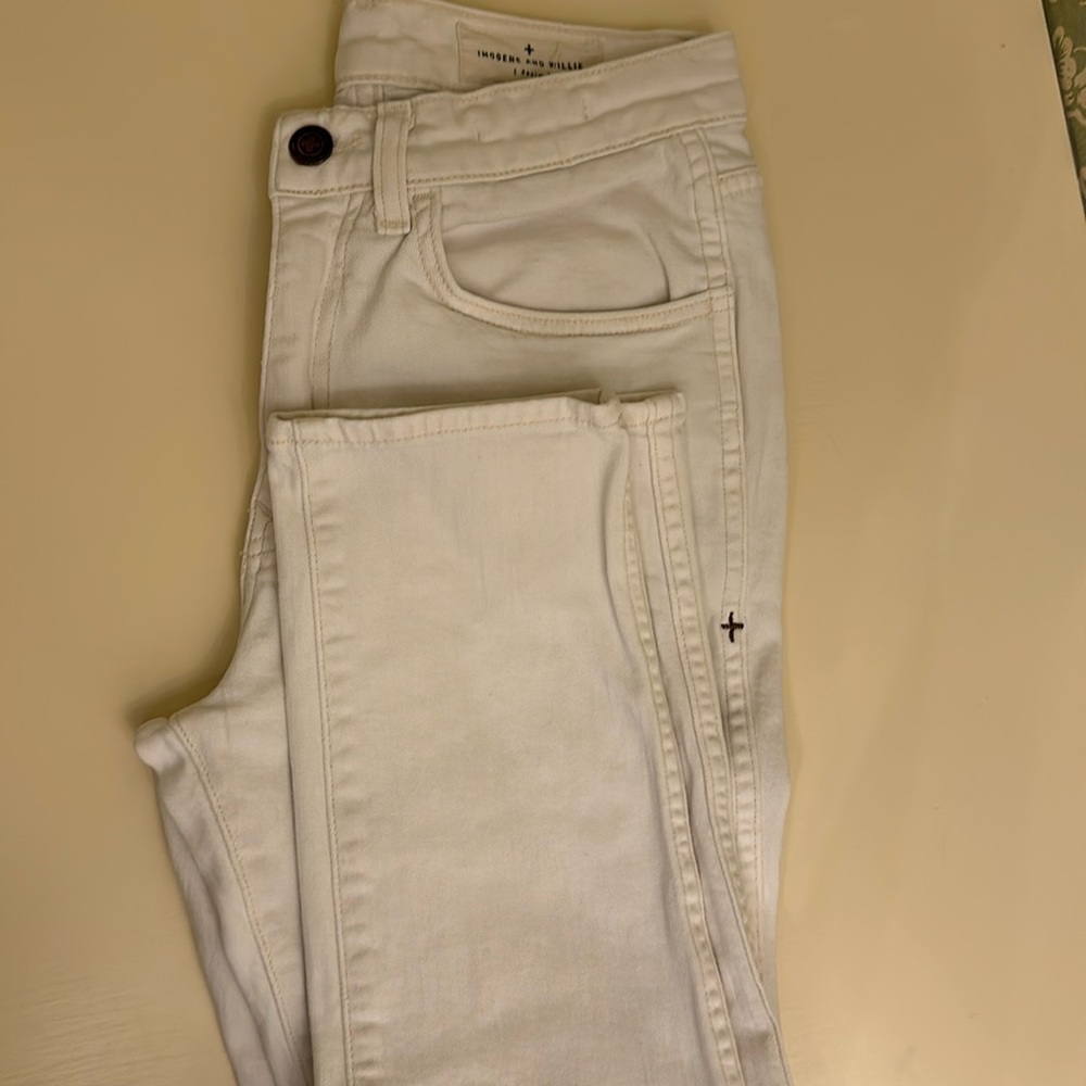 Imogene and Willie women’s Josette jeans white color no stains